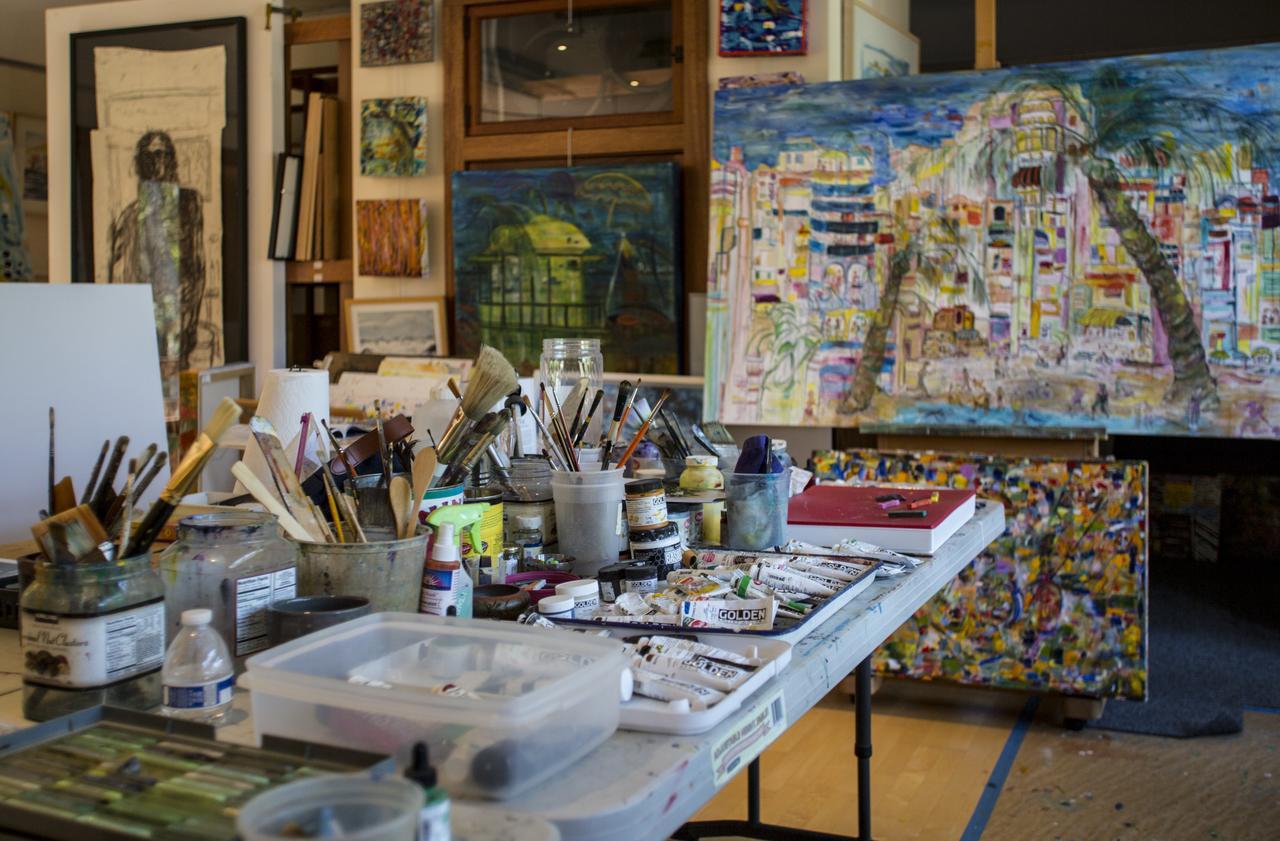 East Hampton Art House Bed And Breakfast ภายนอก รูปภาพ